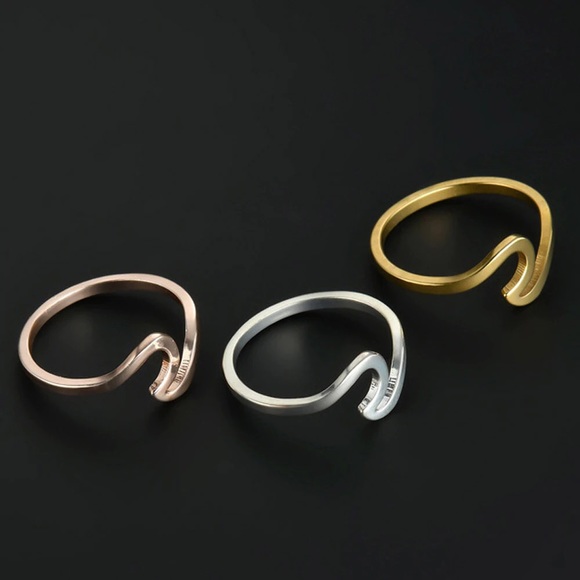 ☀️New Wave Ring in Silver, Gold and Rose Gold - Picture 3 of 6
